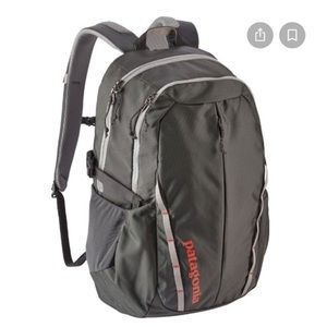 Patagonia Refugio 28L Unisex Backpack - Dark grey with orange highlights